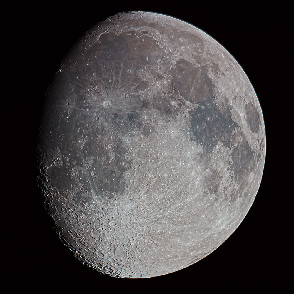 The Gibbous Moon: A Celestial Spectacle